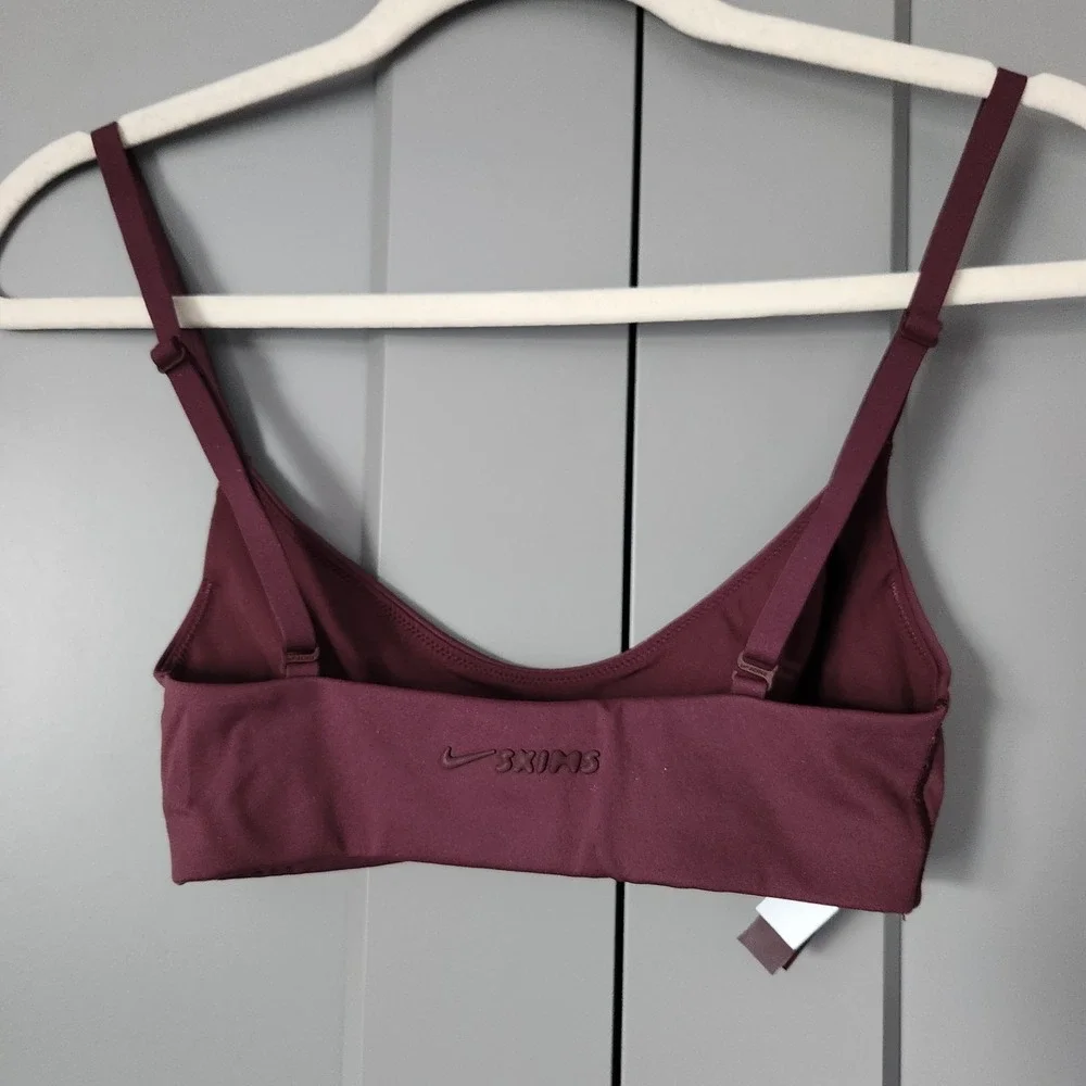 New Nike Skims Matte Micro Scoop Bra XS Currant Sports NSKM BRSPT5120-CUR